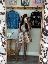 Load image into Gallery viewer, Highway horse dress
