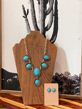 Load image into Gallery viewer, Turquoise Stone Necklace Ser
