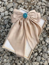 Load image into Gallery viewer, Turquoise Concho Western Hair Bow
