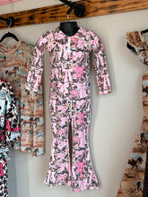 Load image into Gallery viewer, Coquette Camo Athletic Set - Girls
