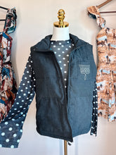 Load image into Gallery viewer, Boot Stitched Puff Vest
