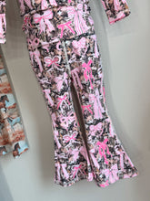 Load image into Gallery viewer, Coquette Camo Athletic Set - Girls

