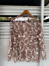 Load image into Gallery viewer, Cow print Lace top
