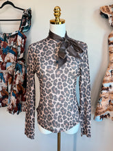 Load image into Gallery viewer, Leopard Mesh Top
