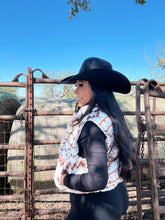 Load image into Gallery viewer, Willow Aztec Reversible Vest - Cream
