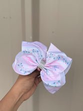 Load image into Gallery viewer, Bloom Bow
