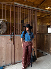 Load image into Gallery viewer, Double Horseshoe Pants
