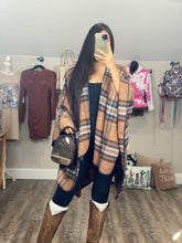 Load image into Gallery viewer, Hazel Plaid Poncho
