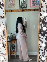 Load image into Gallery viewer, Cozy Hazel Two Piece Set
