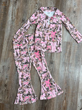Load image into Gallery viewer, Coquette Camo Athletic Set - Girls
